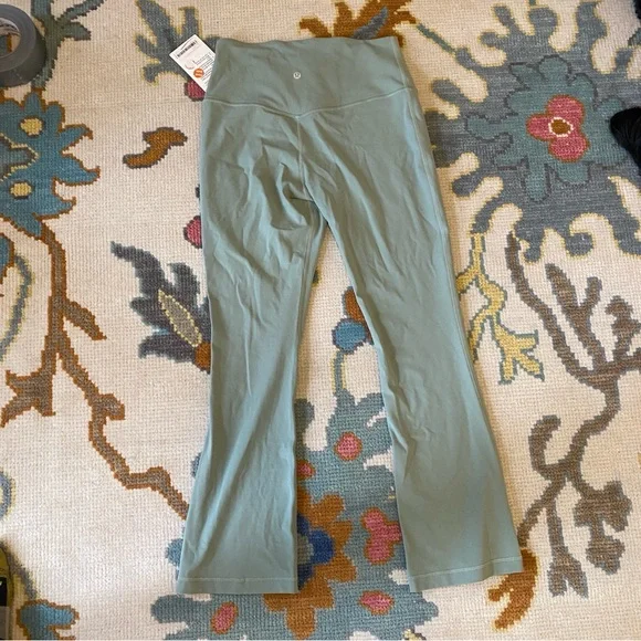 NWT Lululemon Align Mini Flare x-short Size 10 Palm Court Green Yoga Pants - Picture 4 of 4